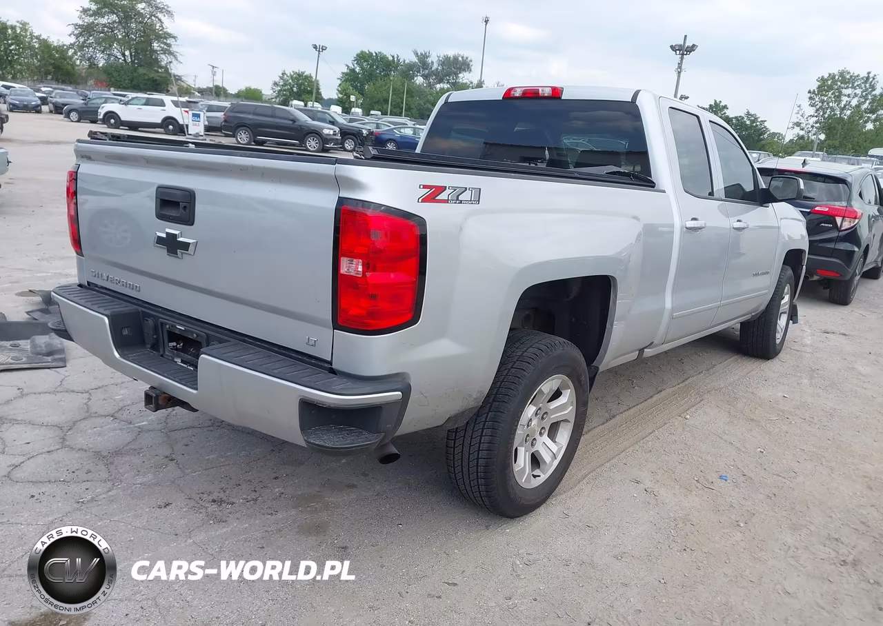 2018 Chevrolet Silverado 1500 2Lt VIN:1GCVKREH7JZ317080 - 4
