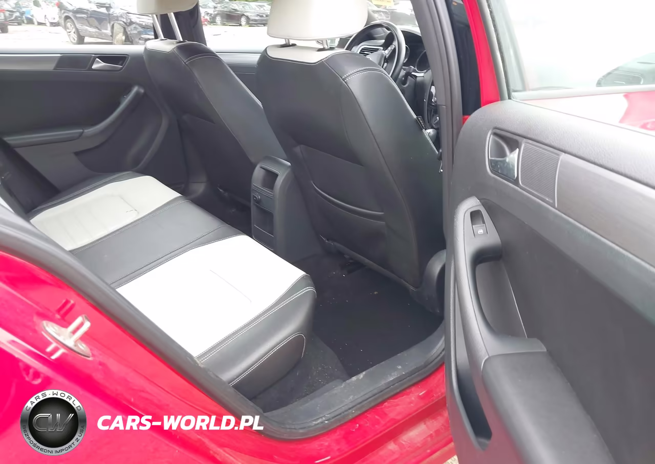 2016 Volkswagen Jetta 1.8T Sport VIN:3VWD17AJ2GM226432 - 8