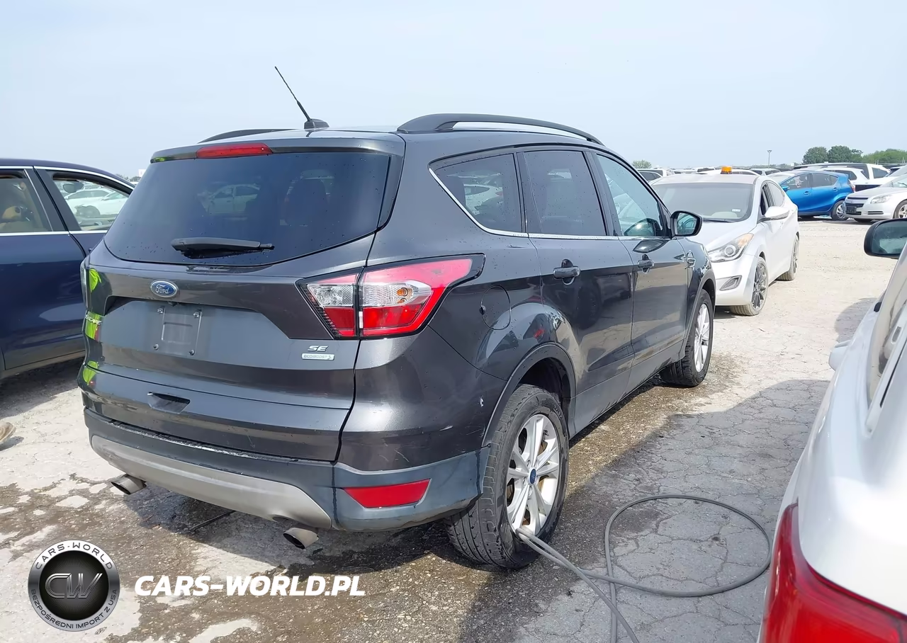 2018 Ford Escape Se VIN:1FMCU0GD4JUD07557 - 4