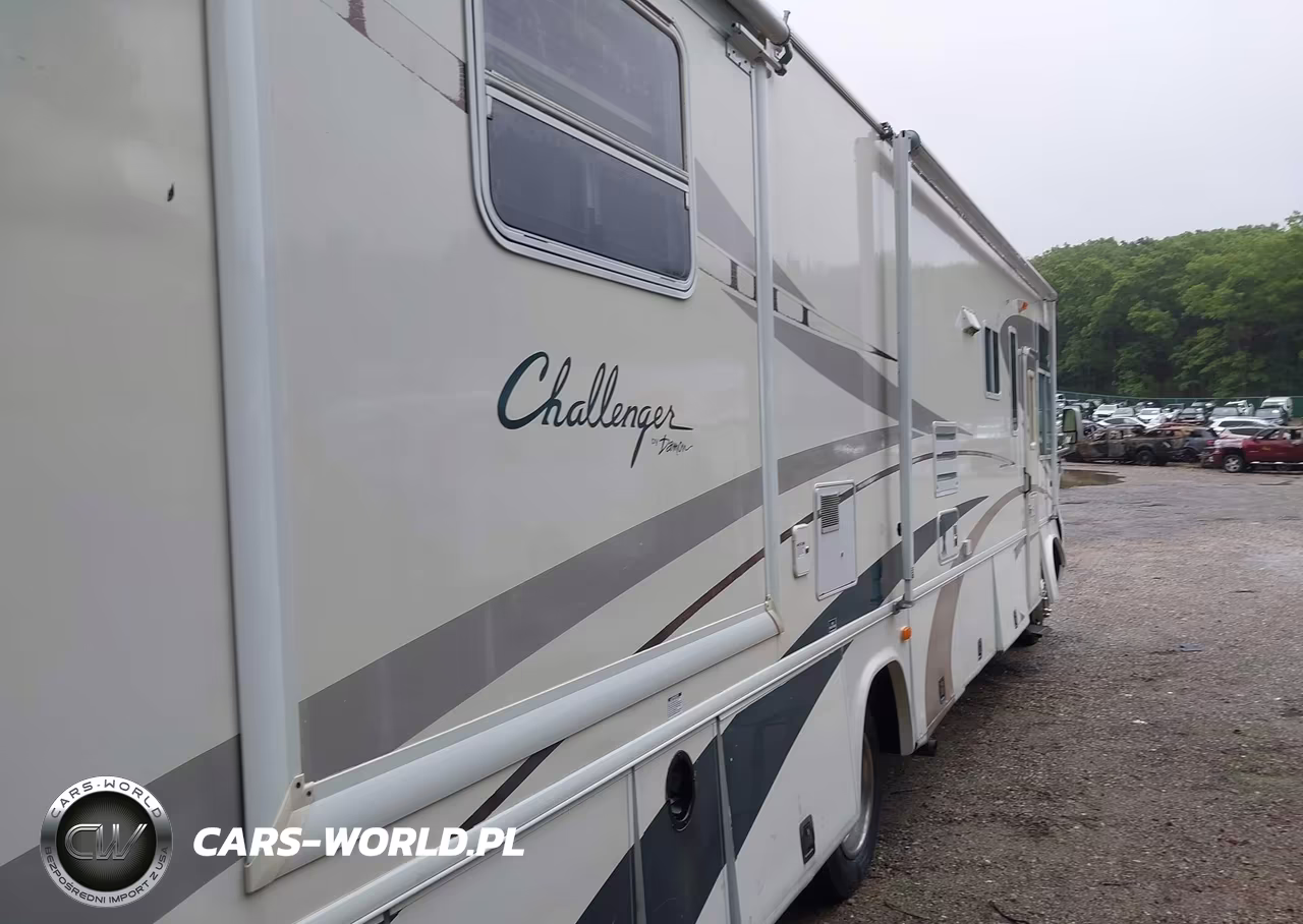 2003 Workhorse Custom Chassis Motorhome Chassis W22 VIN:5B4MP67G133370045 - 12