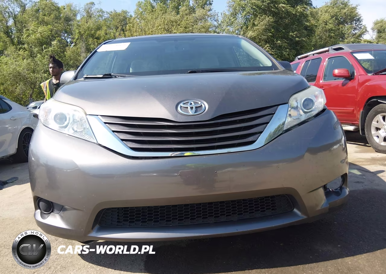 2016 Toyota Sienna Le 8 Passenger VIN:5TDKK3DC1GS732265 - 19