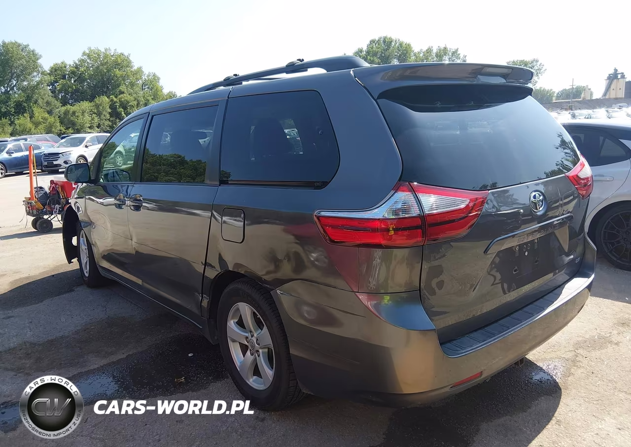 2016 Toyota Sienna Le 8 Passenger VIN:5TDKK3DC1GS732265 - 3
