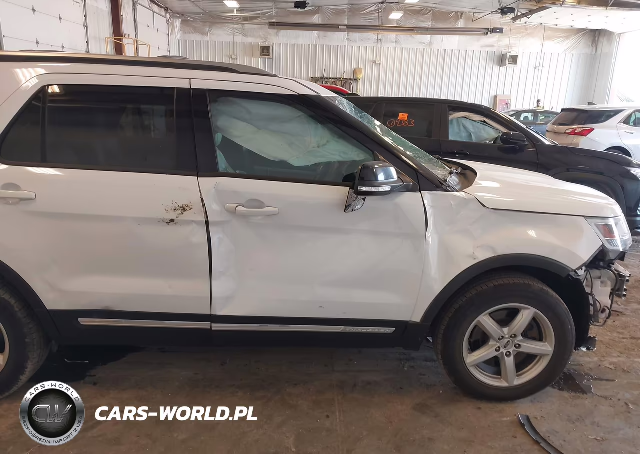 2016 Ford Explorer Xlt VIN:1FM5K8D85GGB40914 - 6