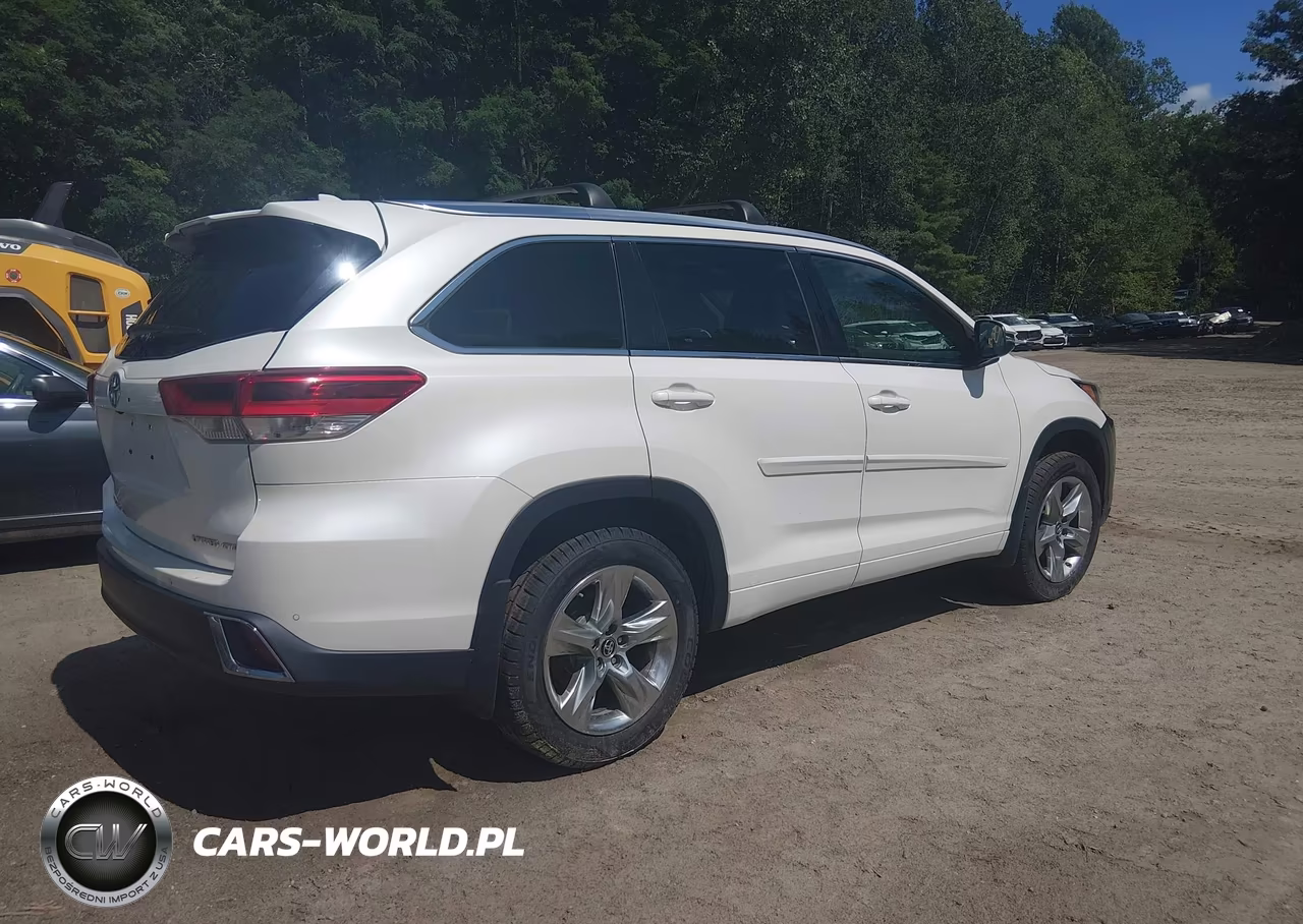 2018 Toyota Highlander Limited VIN:5TDDZRFH3JS894325 - 4