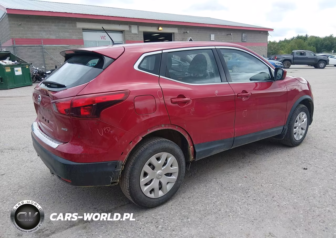 2018 Nissan Rogue Sport S VIN:JN1BJ1CR1JW252590 - 4