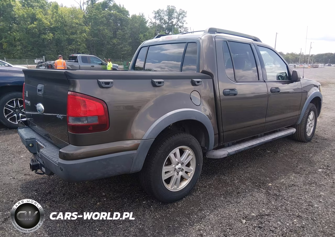 2008 Ford Explorer Sport Trac Xlt VIN:1FMEU51E38UA31860 - 4