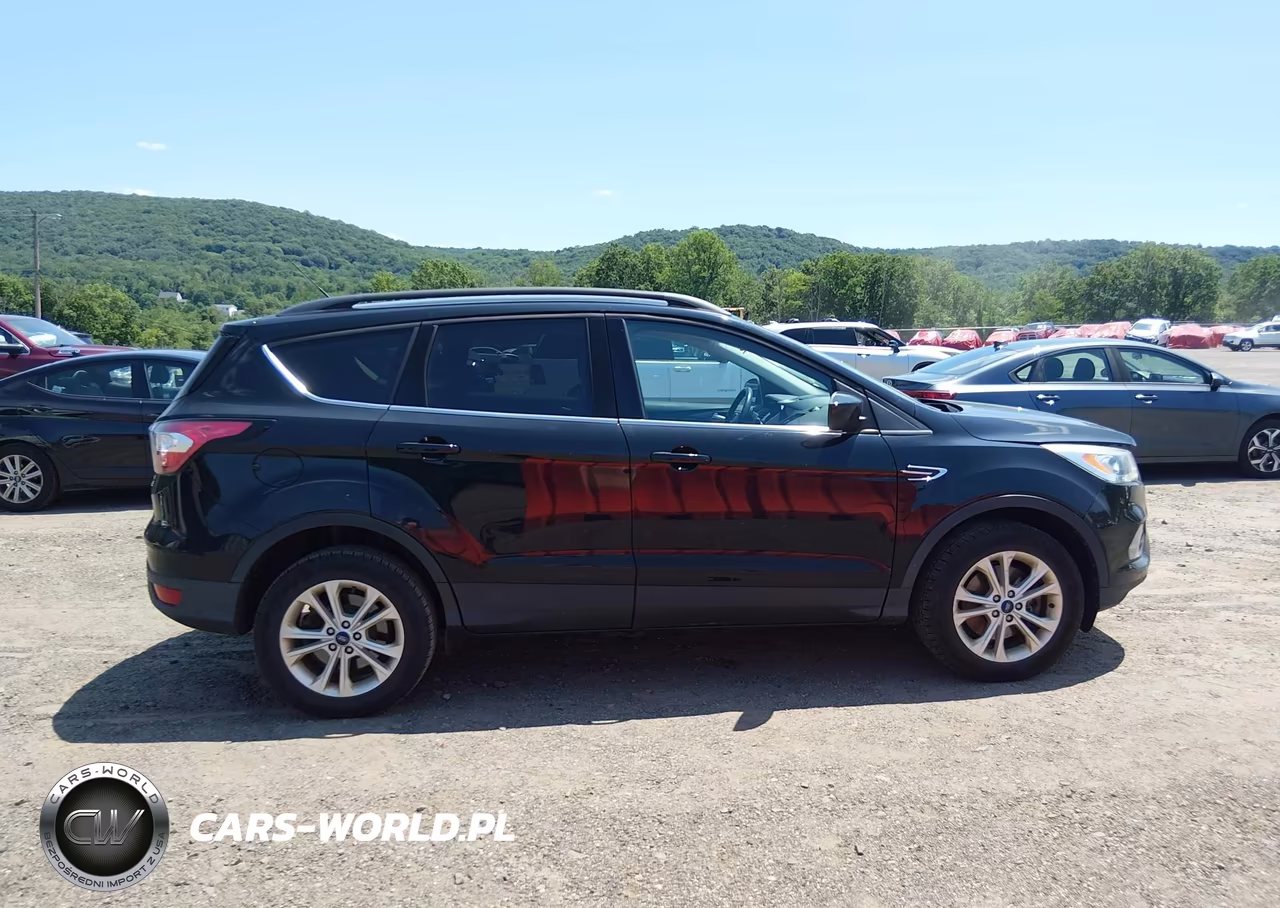 2017 Ford Escape Se VIN:1FMCU9GD9HUE82952 - 13