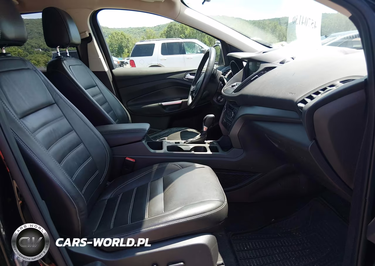 2017 Ford Escape Se VIN:1FMCU9GD9HUE82952 - 5