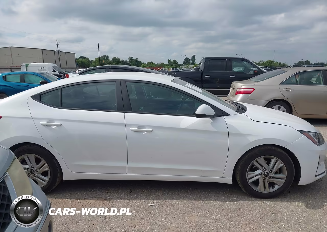 2020 Hyundai Elantra Sel VIN:5NPD84LF5LH574201 - 13