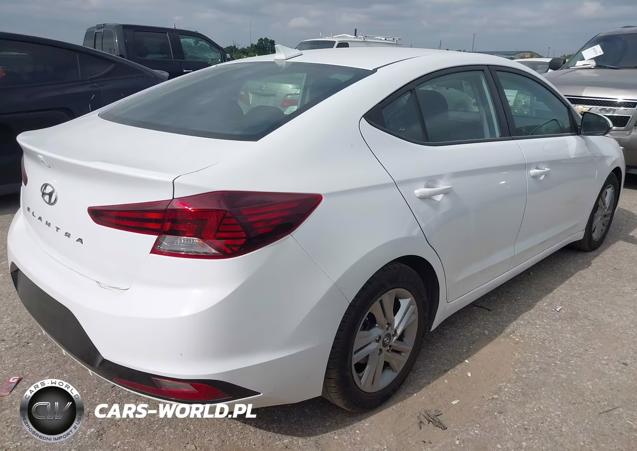 2020 Hyundai Elantra Sel VIN:5NPD84LF5LH574201 - 4
