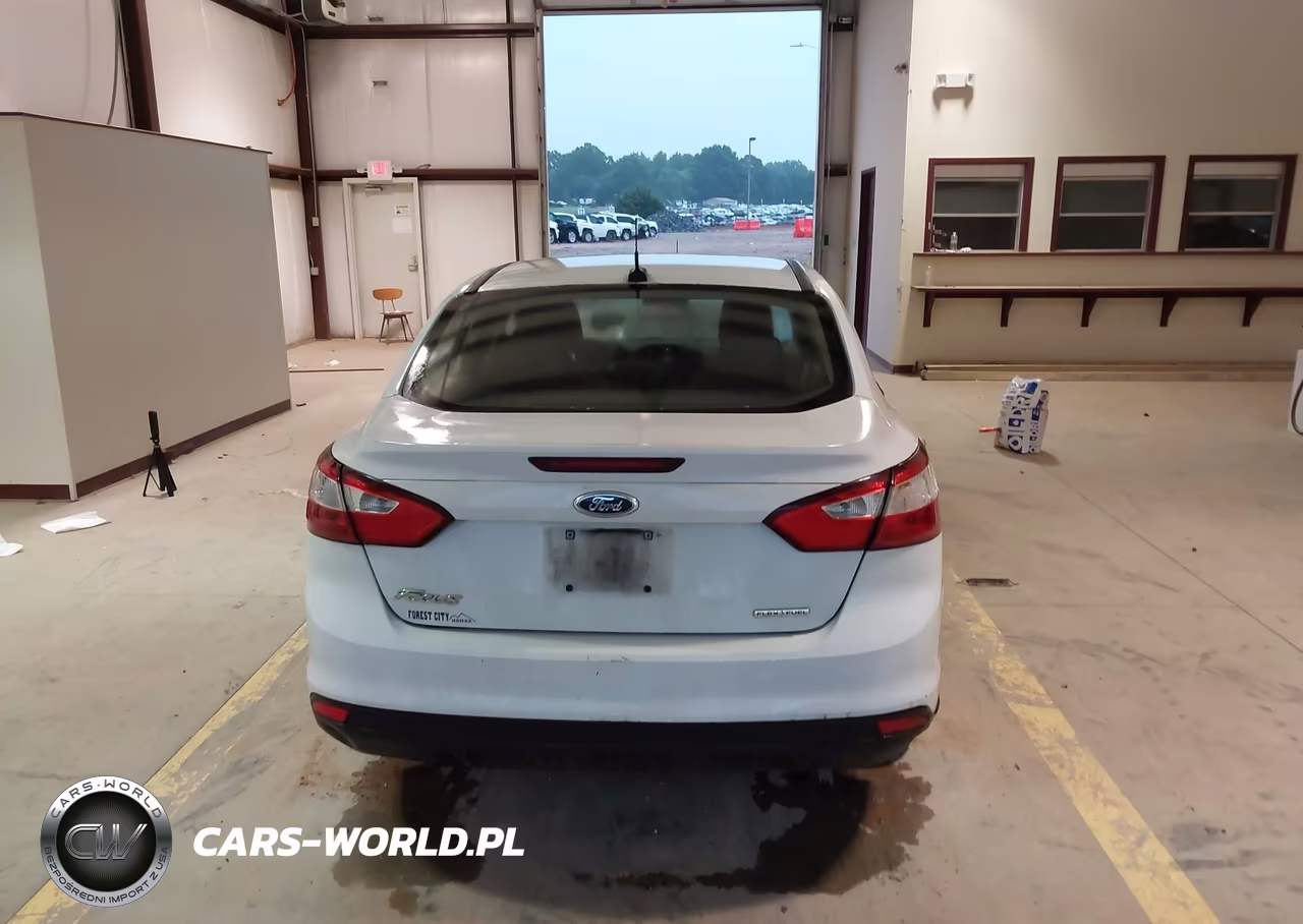 2014 Ford Focus S VIN:1FADP3E20EL323257 - 16