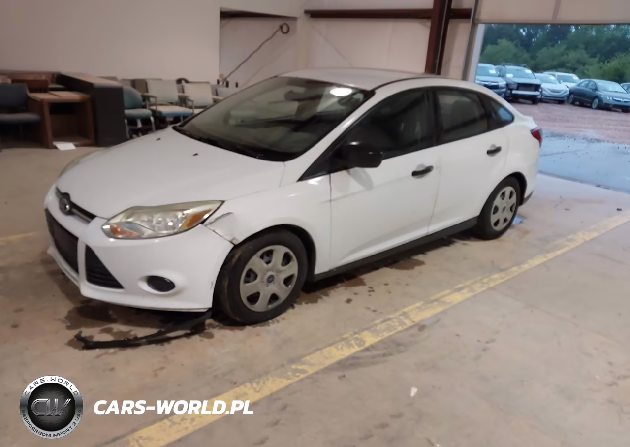 2014 Ford Focus S VIN:1FADP3E20EL323257 - 2