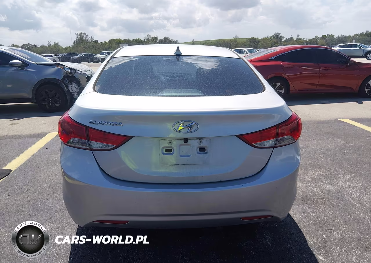 2013 Hyundai Elantra Gls VIN:KMHDH4AE6DU664065 - 16