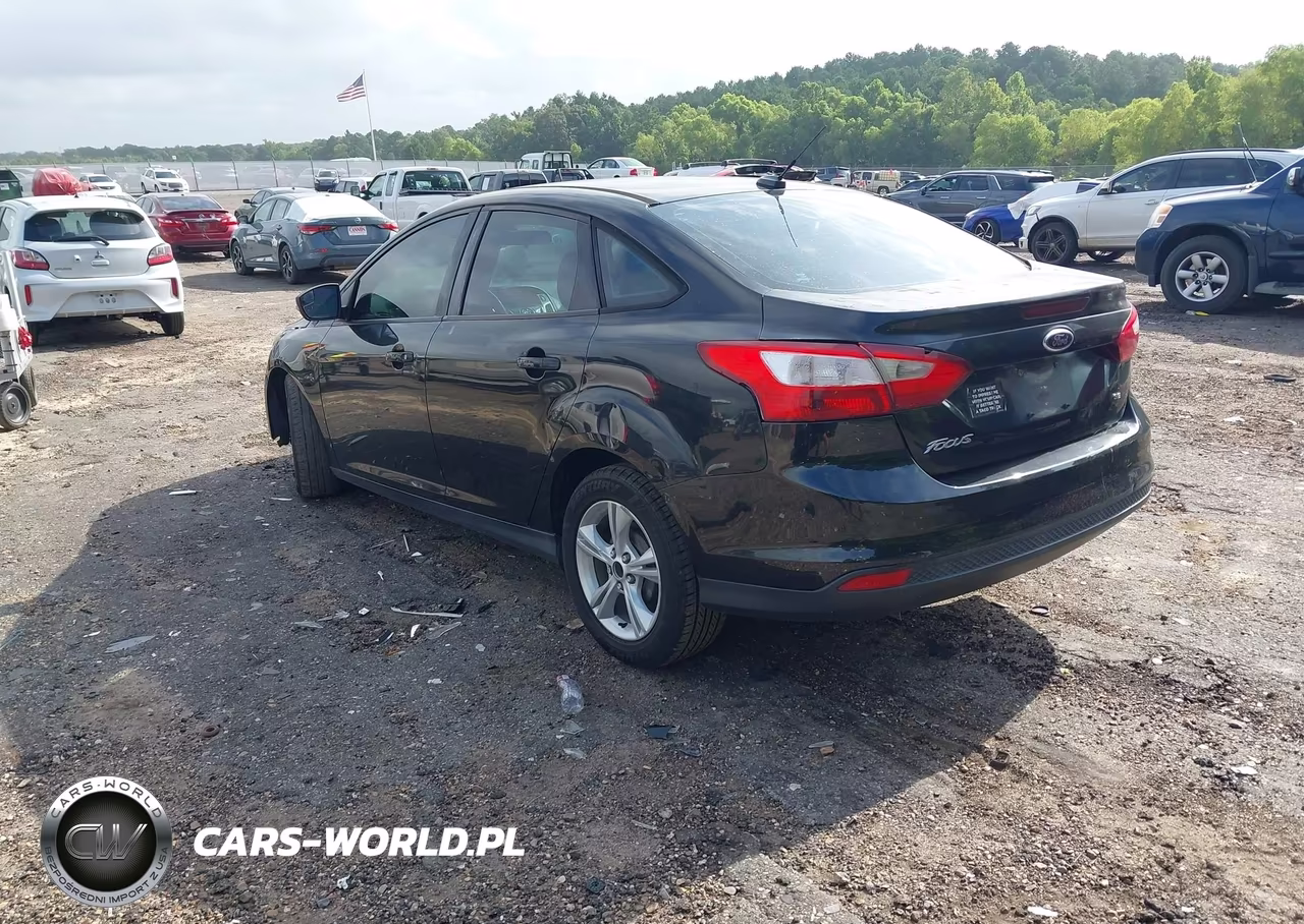 2013 Ford Focus Se VIN:1FADP3F2XDL213216 - 3