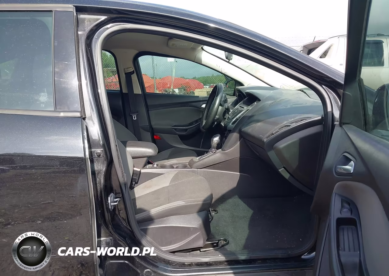 2013 Ford Focus Se VIN:1FADP3F2XDL213216 - 5