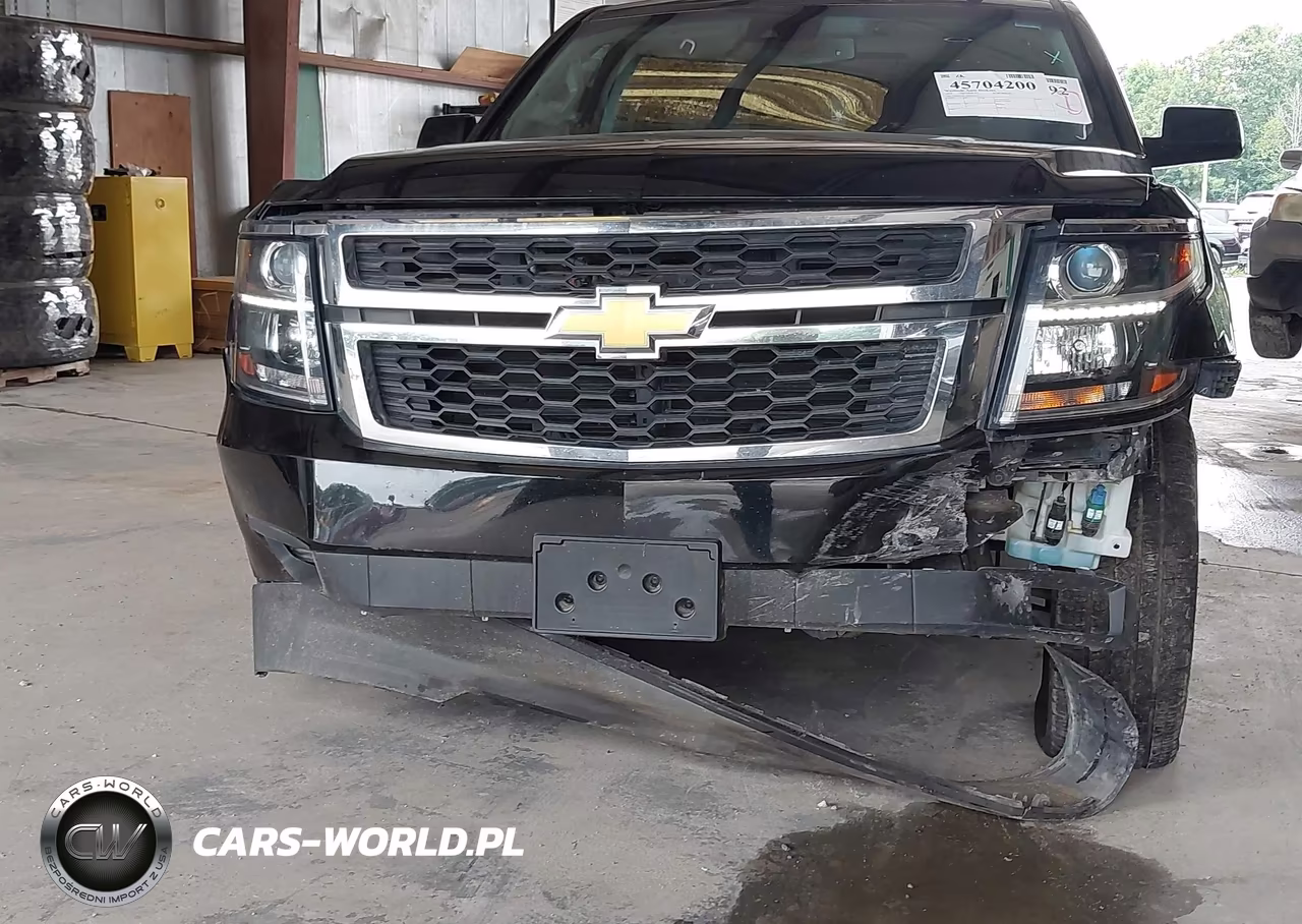 2019 Chevrolet Suburban Lt VIN:1GNSCHKC9KR107415 - 13