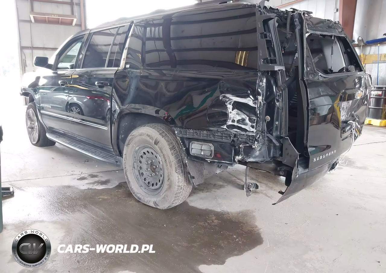 2019 Chevrolet Suburban Lt VIN:1GNSCHKC9KR107415 - 3