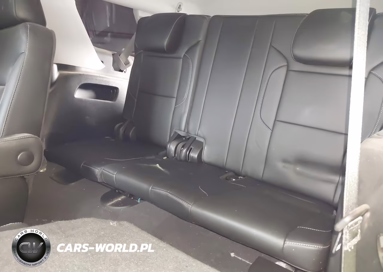 2019 Chevrolet Suburban Lt VIN:1GNSCHKC9KR107415 - 8