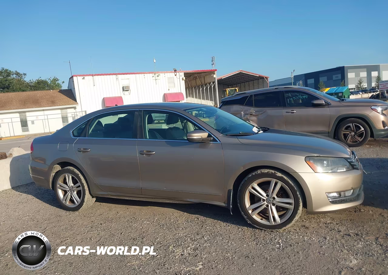 2015 Volkswagen Passat 2.0L Tdi Sel Premium VIN:1VWCV7A36FC007233 - 13