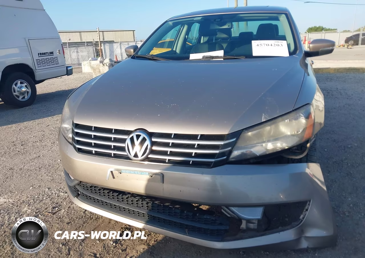 2015 Volkswagen Passat 2.0L Tdi Sel Premium VIN:1VWCV7A36FC007233 - 18