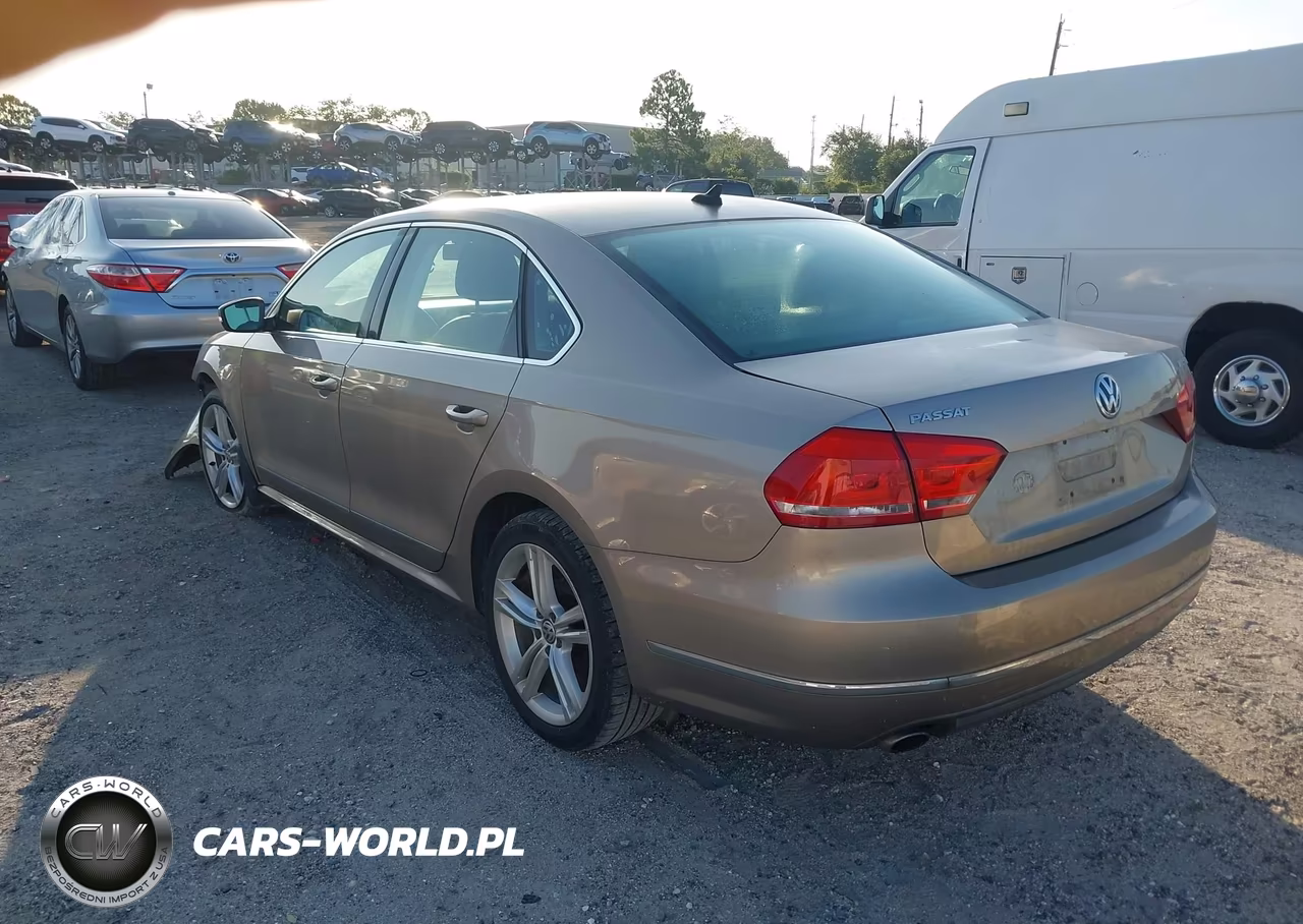 2015 Volkswagen Passat 2.0L Tdi Sel Premium VIN:1VWCV7A36FC007233 - 3