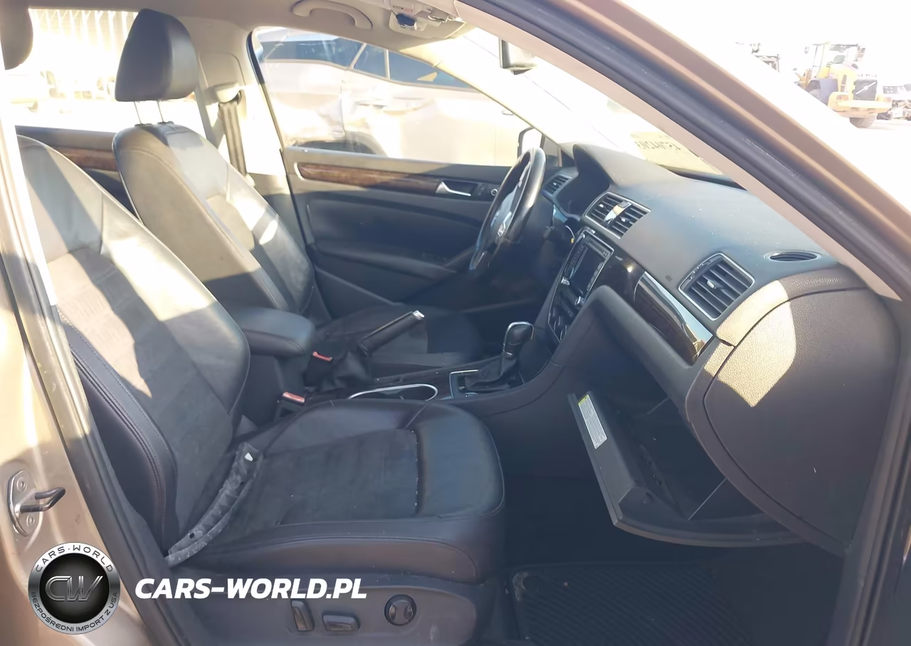 2015 Volkswagen Passat 2.0L Tdi Sel Premium VIN:1VWCV7A36FC007233 - 5