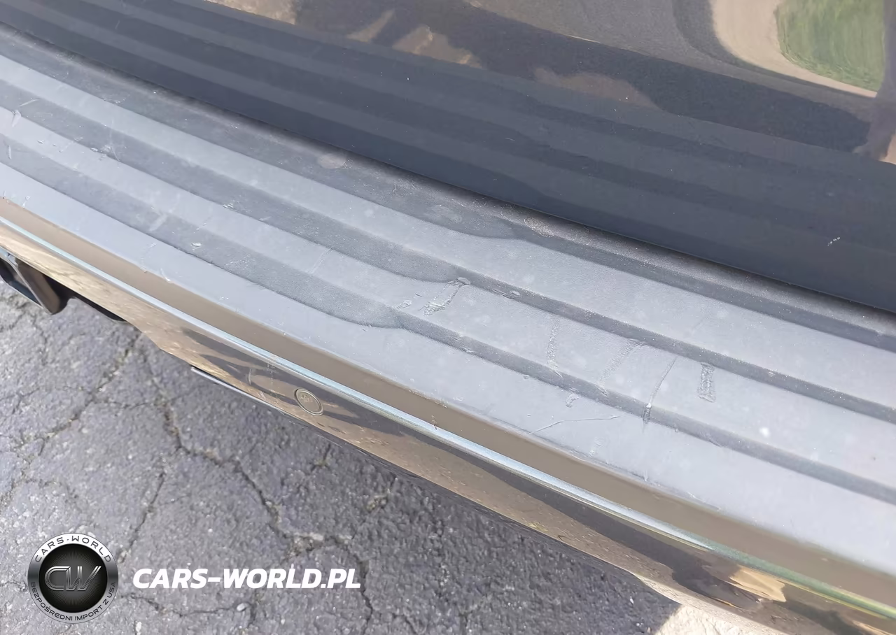 2019 Chevrolet Tahoe Ls VIN:1GNSKAEC1KR138387 - 12