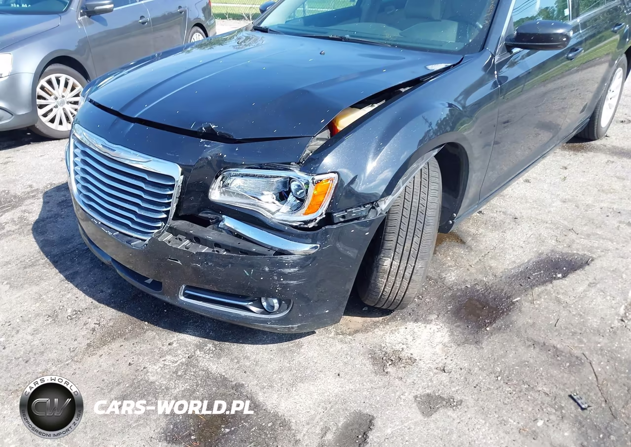 2014 Chrysler 300 VIN:2C3CCAAG6EH118549 - 6