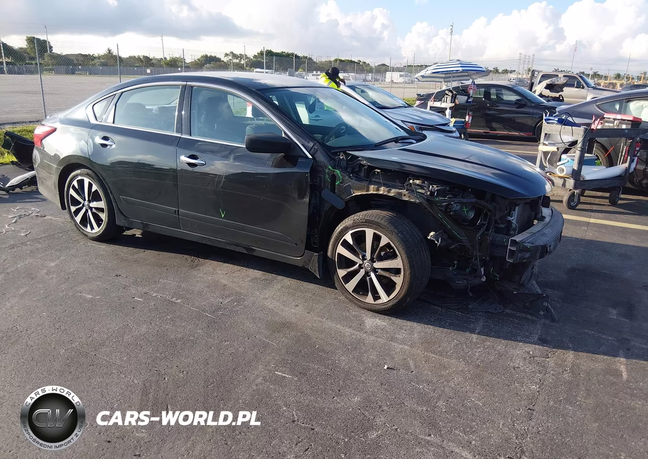 2016 Nissan Altima 2.5 Sr – zdjęcie 1 z 15