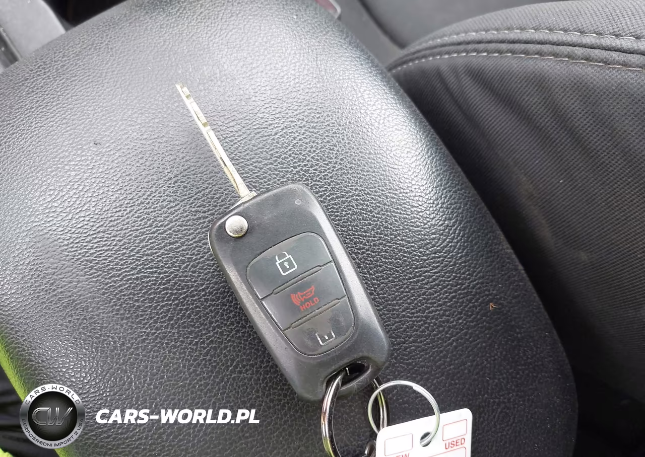 2013 Kia Soul + VIN:KNDJT2A69D7585667 - 11