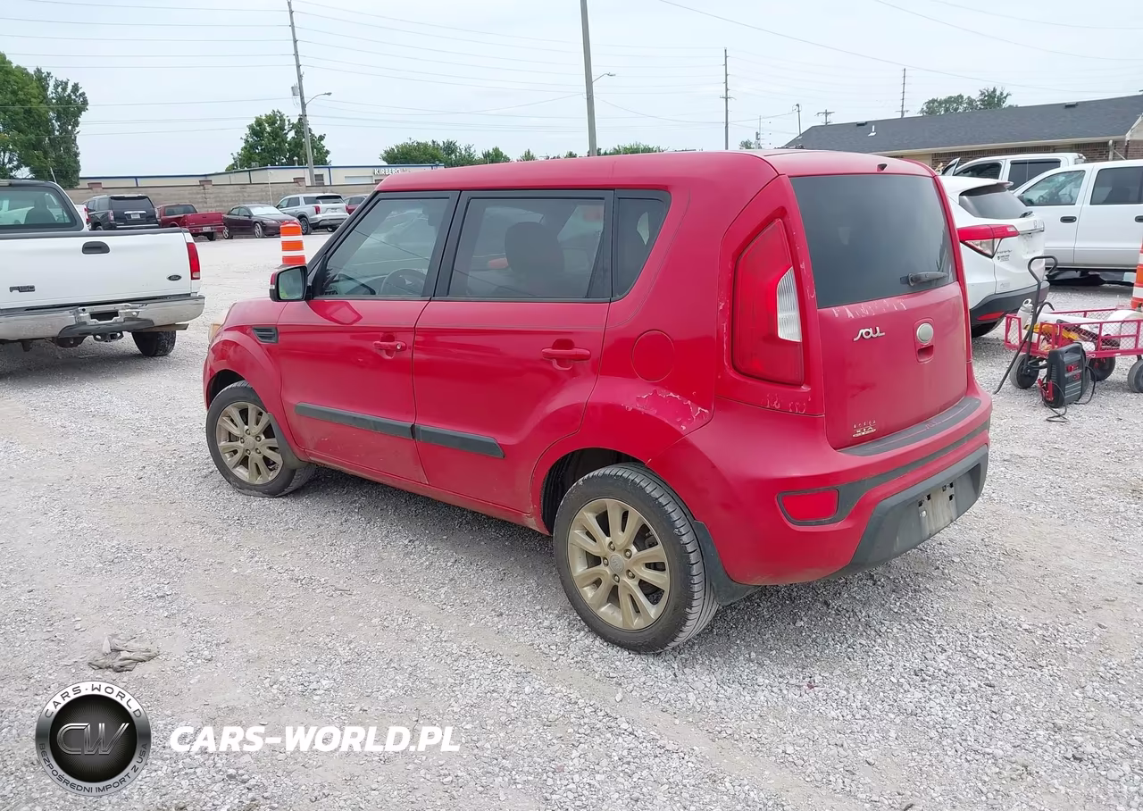 2013 Kia Soul + VIN:KNDJT2A69D7585667 - 3