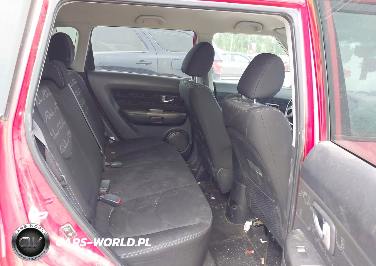 2013 Kia Soul + VIN:KNDJT2A69D7585667 - 8