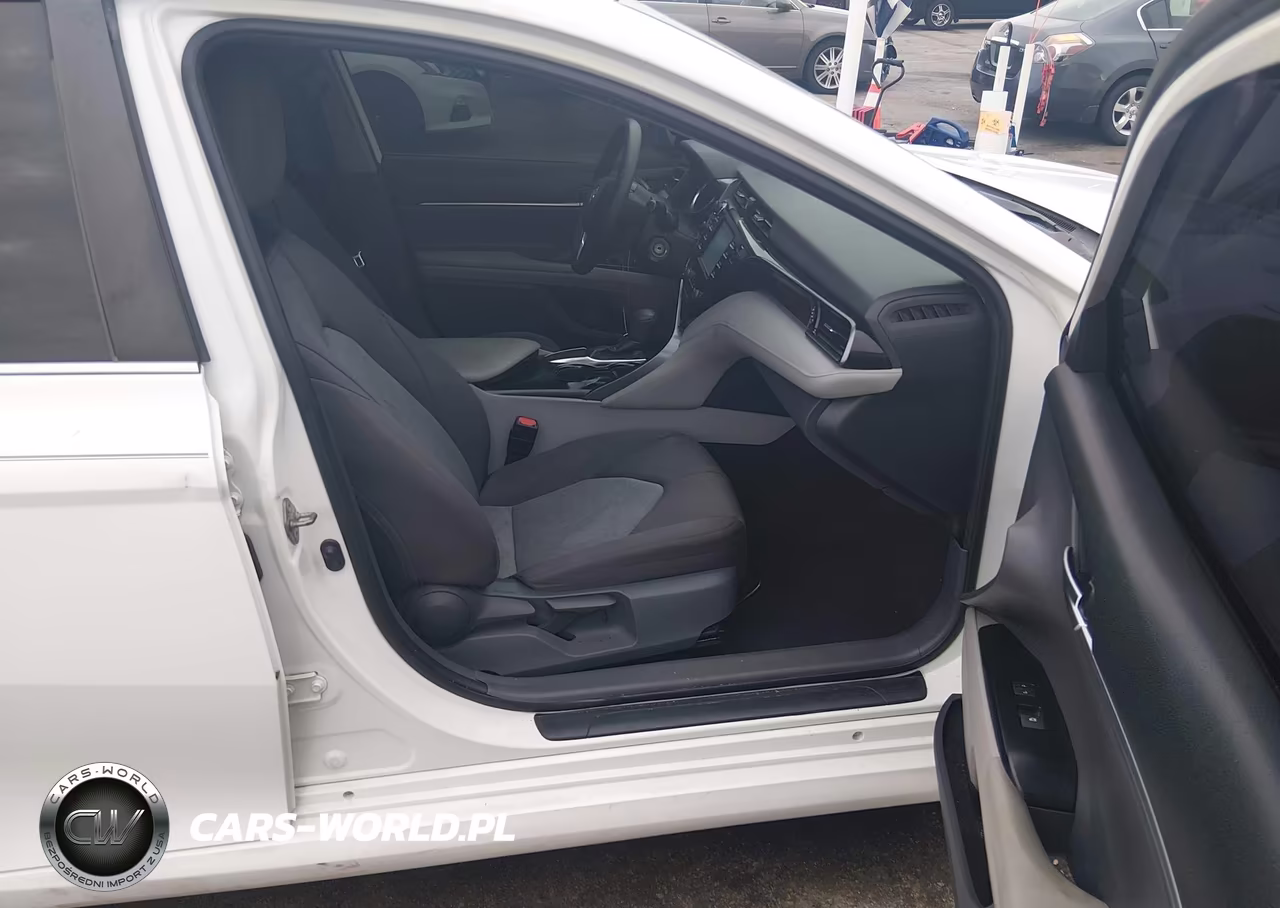 2019 Toyota Camry Le VIN:4T1B11HK8KU782198 - 5