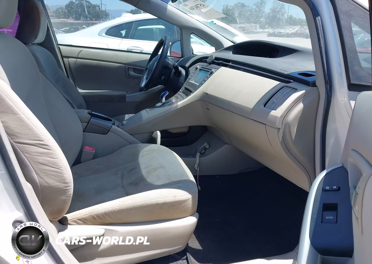 2012 Toyota Prius Two VIN:JTDKN3DU5C1543593 - 5