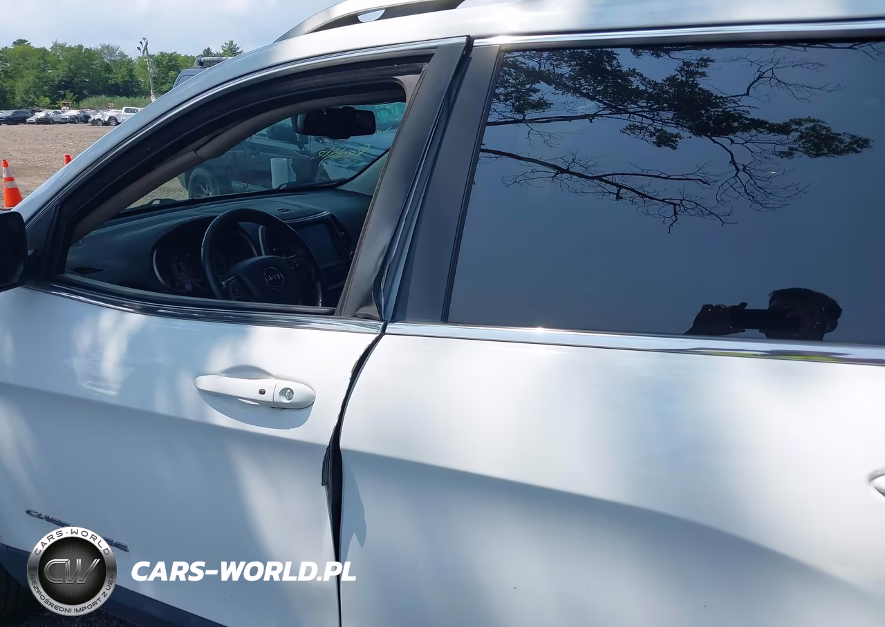 2014 Jeep Cherokee Limited VIN:1C4PJMDB5EW266276 - 6