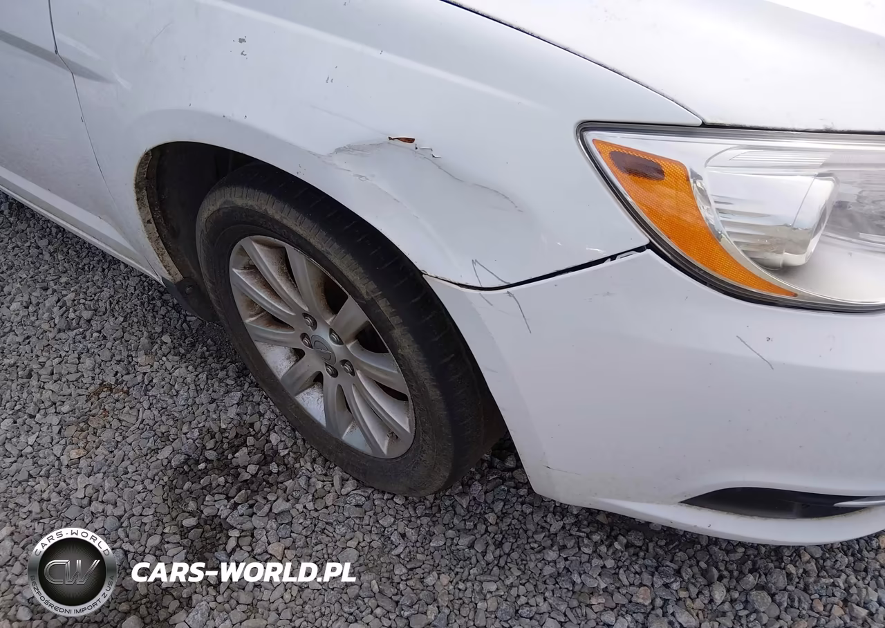 2013 Chrysler 200 Touring VIN:1C3BCBEB9DN526887 - 12