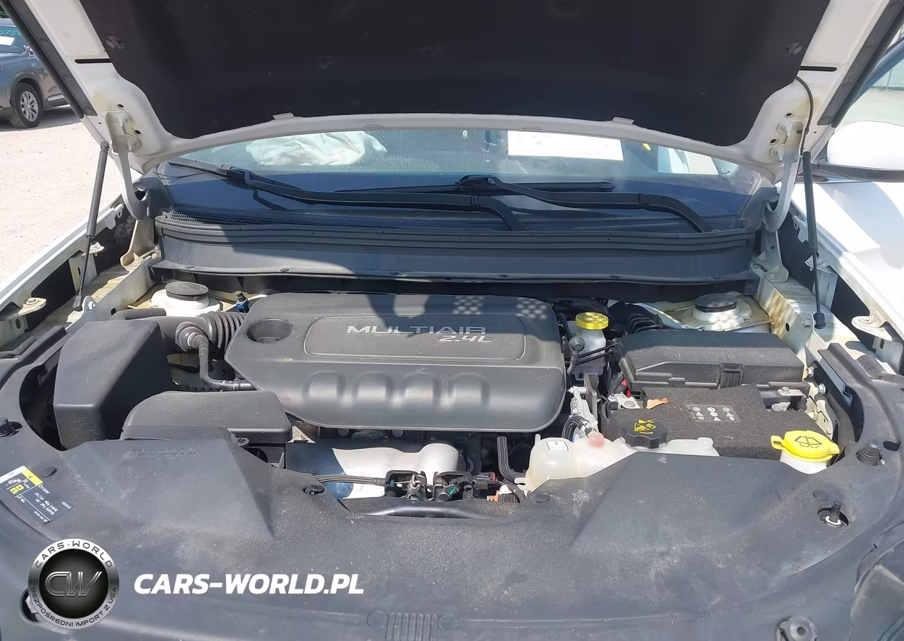 2019 Jeep Cherokee Latitude Plus 4X4 VIN:1C4PJMLB1KD212983 - 10