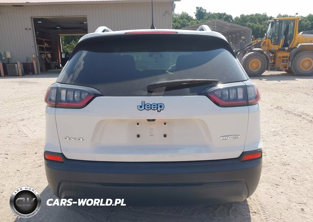 2019 Jeep Cherokee Latitude Plus 4X4 VIN:1C4PJMLB1KD212983 - 17