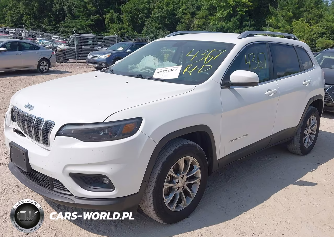 2019 Jeep Cherokee Latitude Plus 4X4 VIN:1C4PJMLB1KD212983 - 2