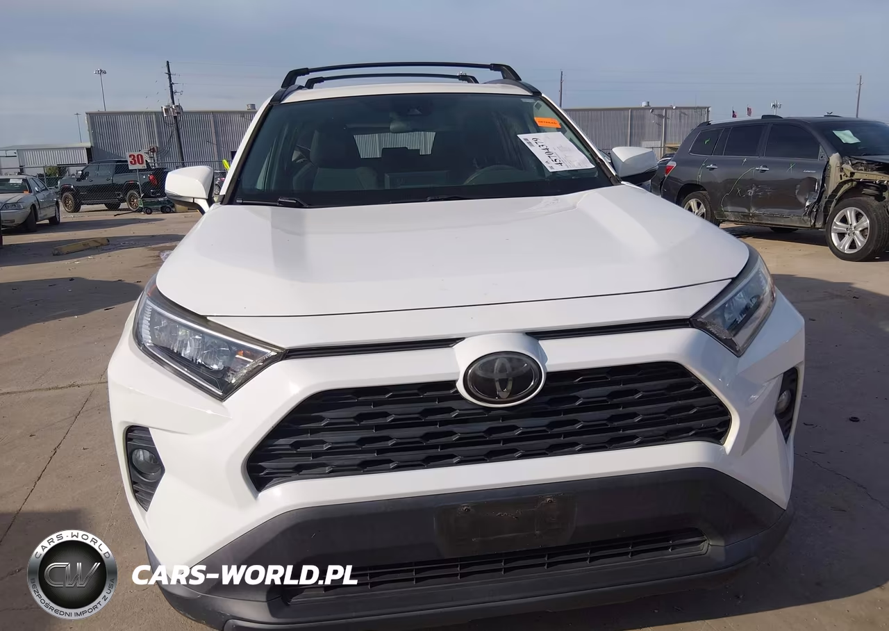 2020 Toyota Rav4 Xle VIN:2T3P1RFV3LC111999 - 13
