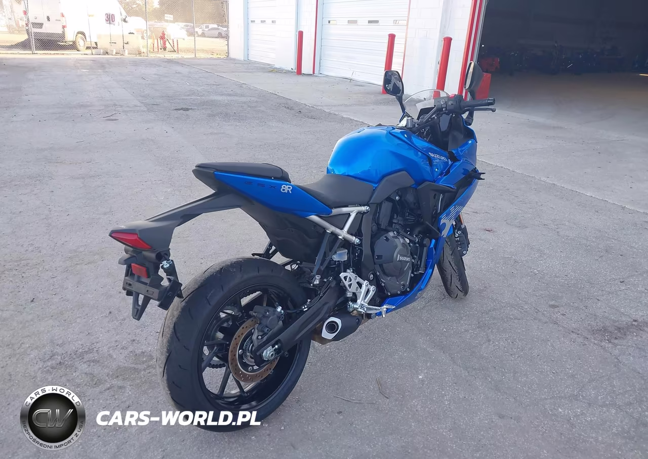 2026 Suzuki Gsx800 F VIN:JS1EM13B4T7100654 - 4