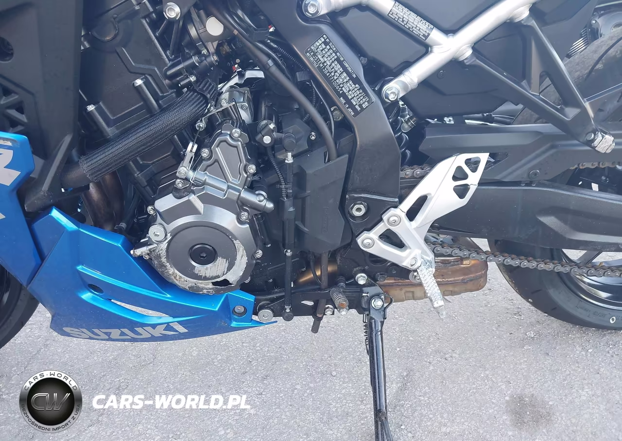 2026 Suzuki Gsx800 F VIN:JS1EM13B4T7100654 - 9