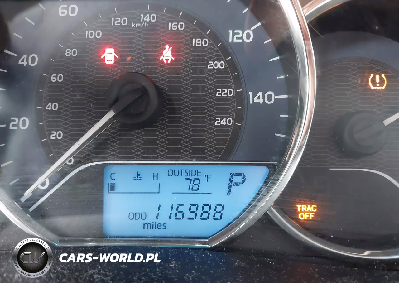 2015 Toyota Corolla Le VIN:5YFBURHE4FP186531 - 16