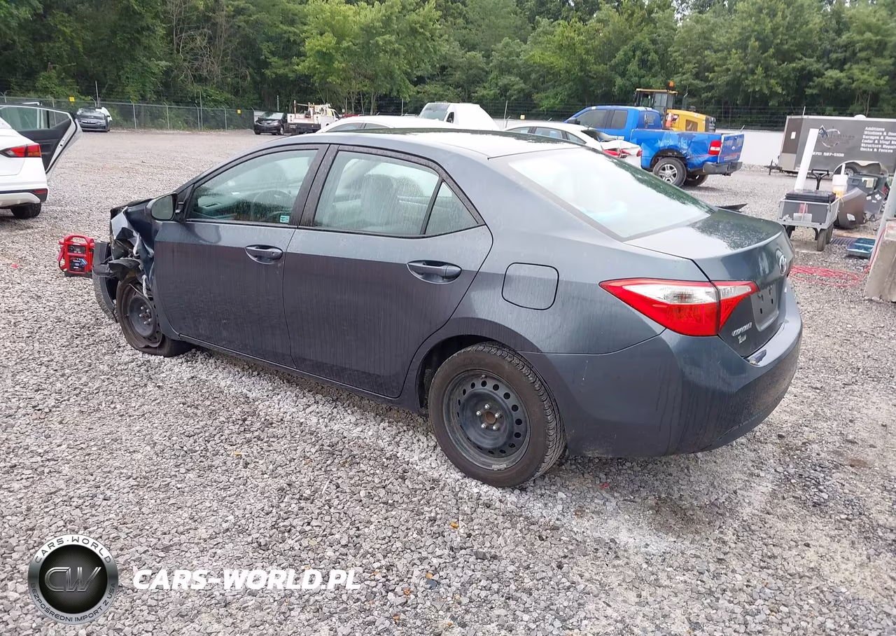 2015 Toyota Corolla Le VIN:5YFBURHE4FP186531 - 3