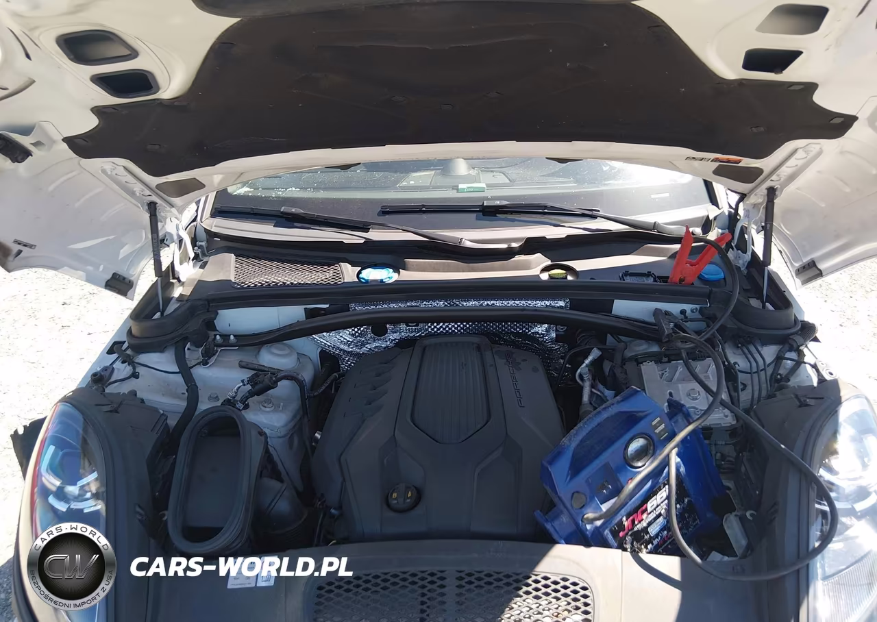 2024 Porsche Macan T VIN:WP1AA2A54RLB08221 - 10