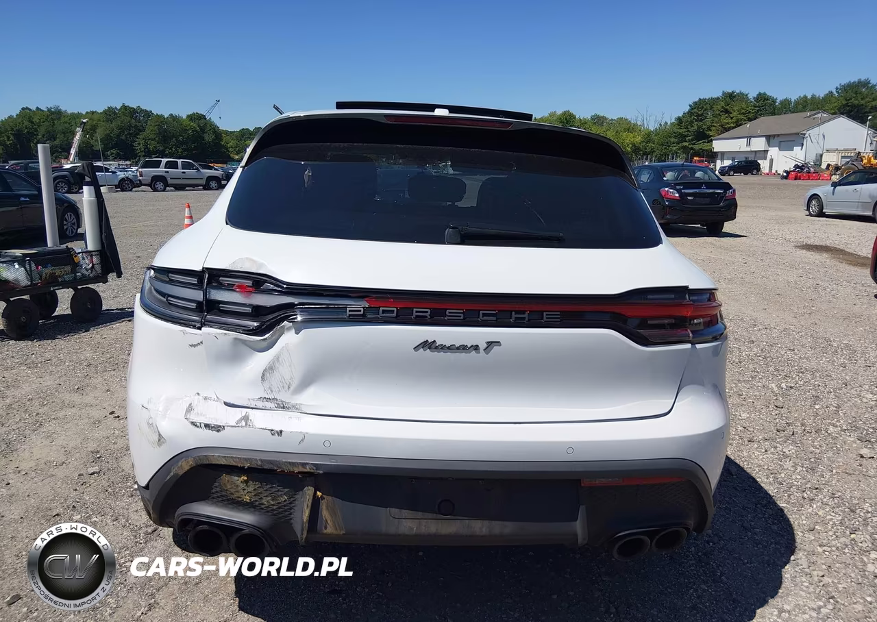 2024 Porsche Macan T VIN:WP1AA2A54RLB08221 - 16