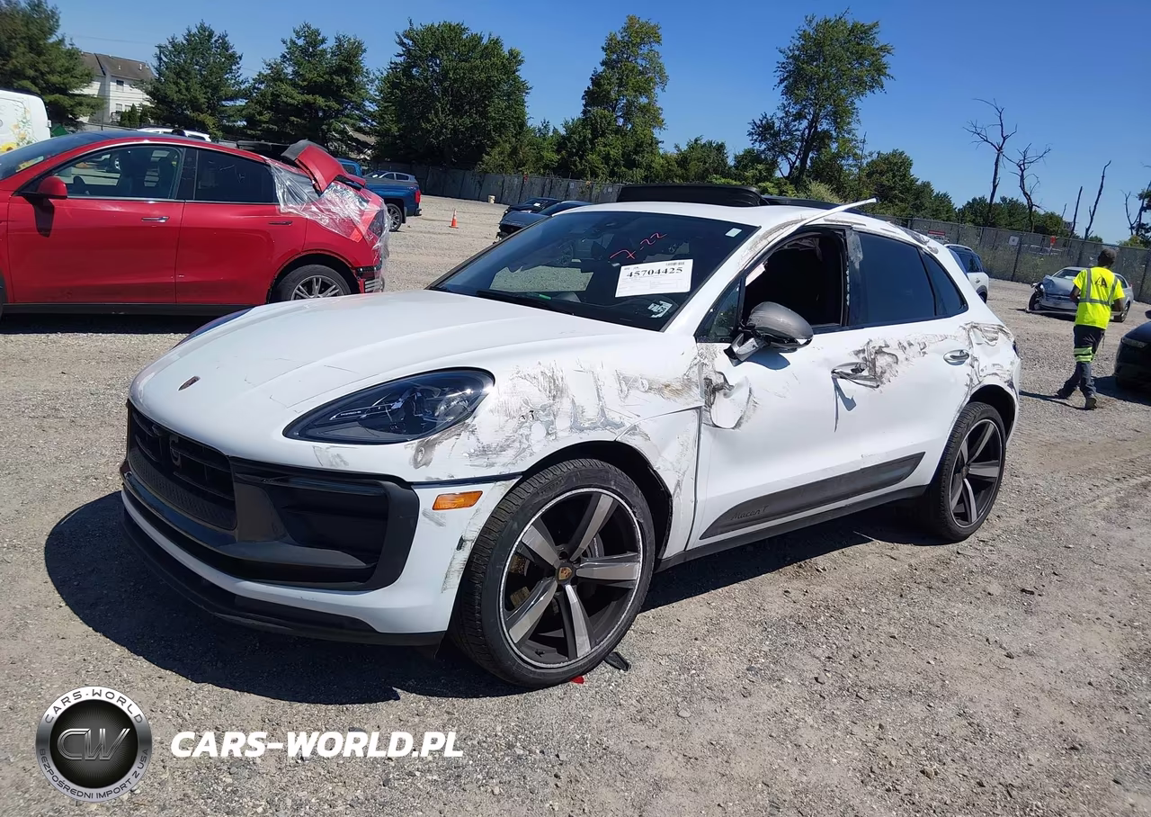 2024 Porsche Macan T VIN:WP1AA2A54RLB08221 - 2