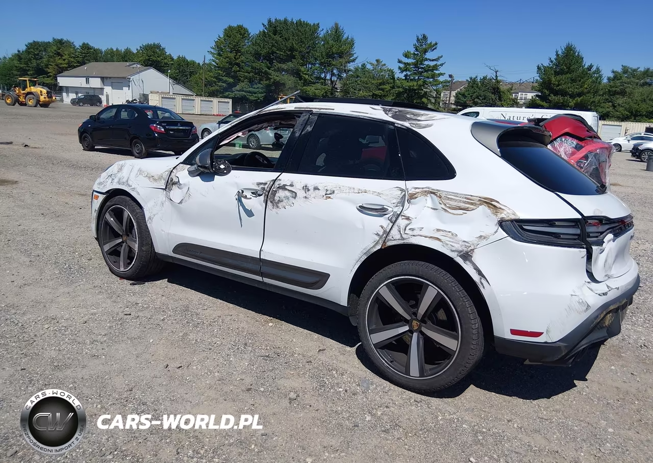 2024 Porsche Macan T VIN:WP1AA2A54RLB08221 - 3