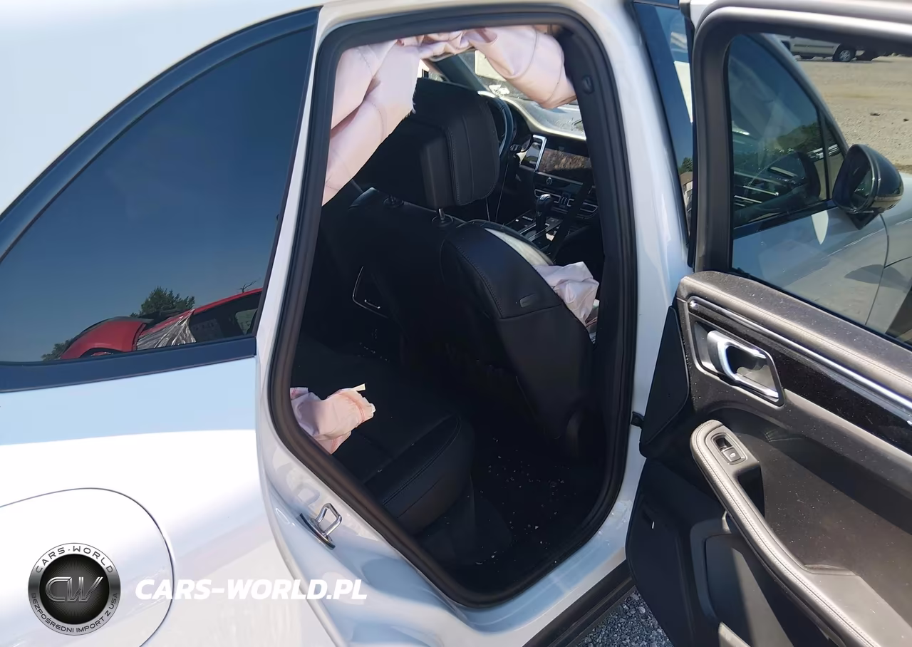 2024 Porsche Macan T VIN:WP1AA2A54RLB08221 - 8