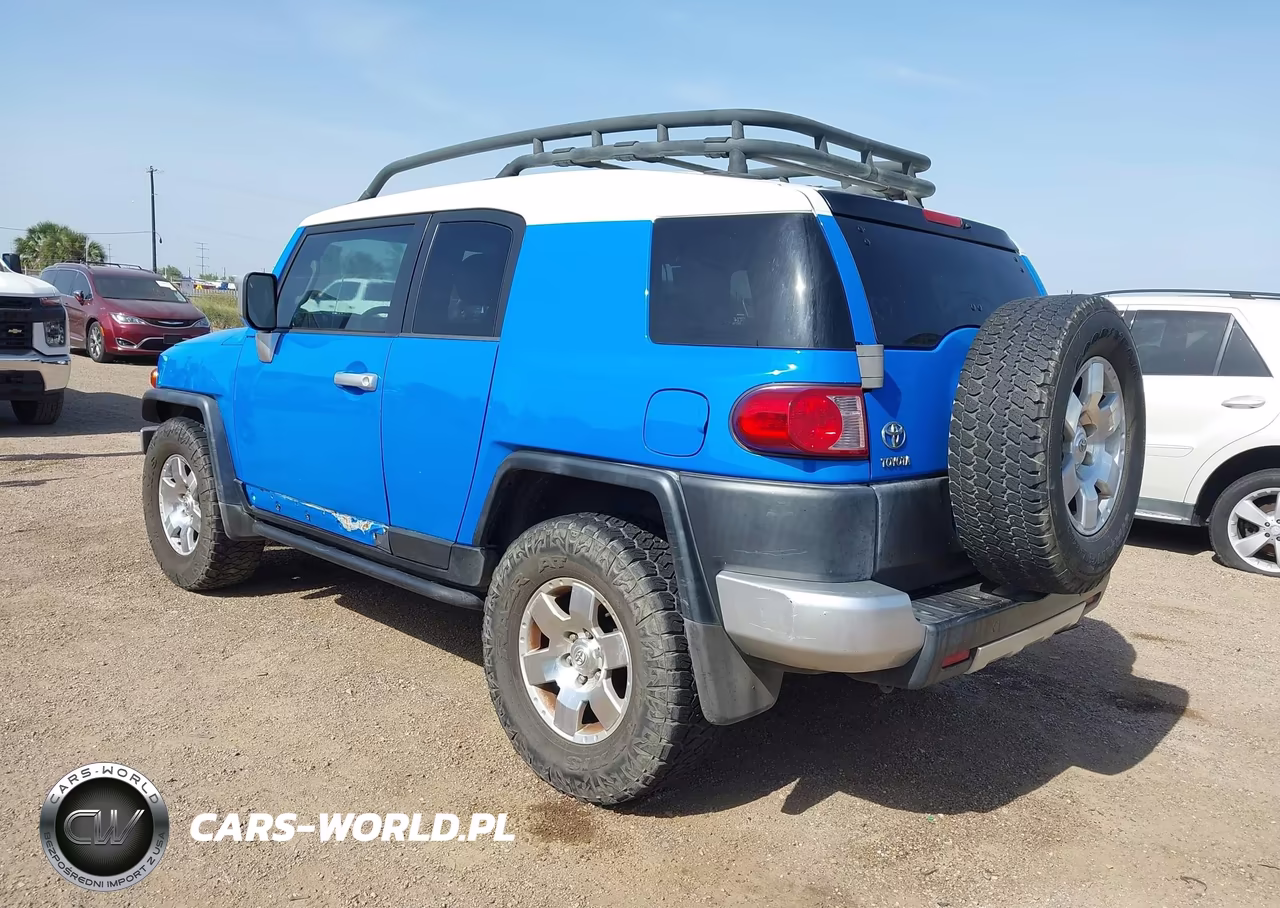 2007 Toyota Fj Cruiser VIN:JTEZU11F570018178 - 3